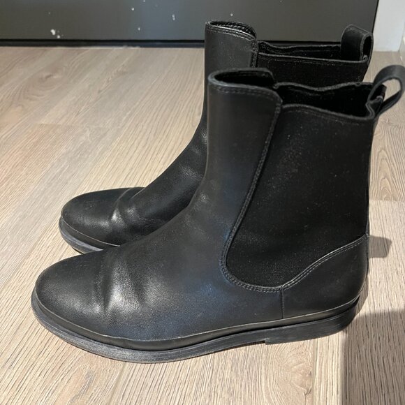 Vince Cecyl Leather Ankle Boot - Picture 2 of 5